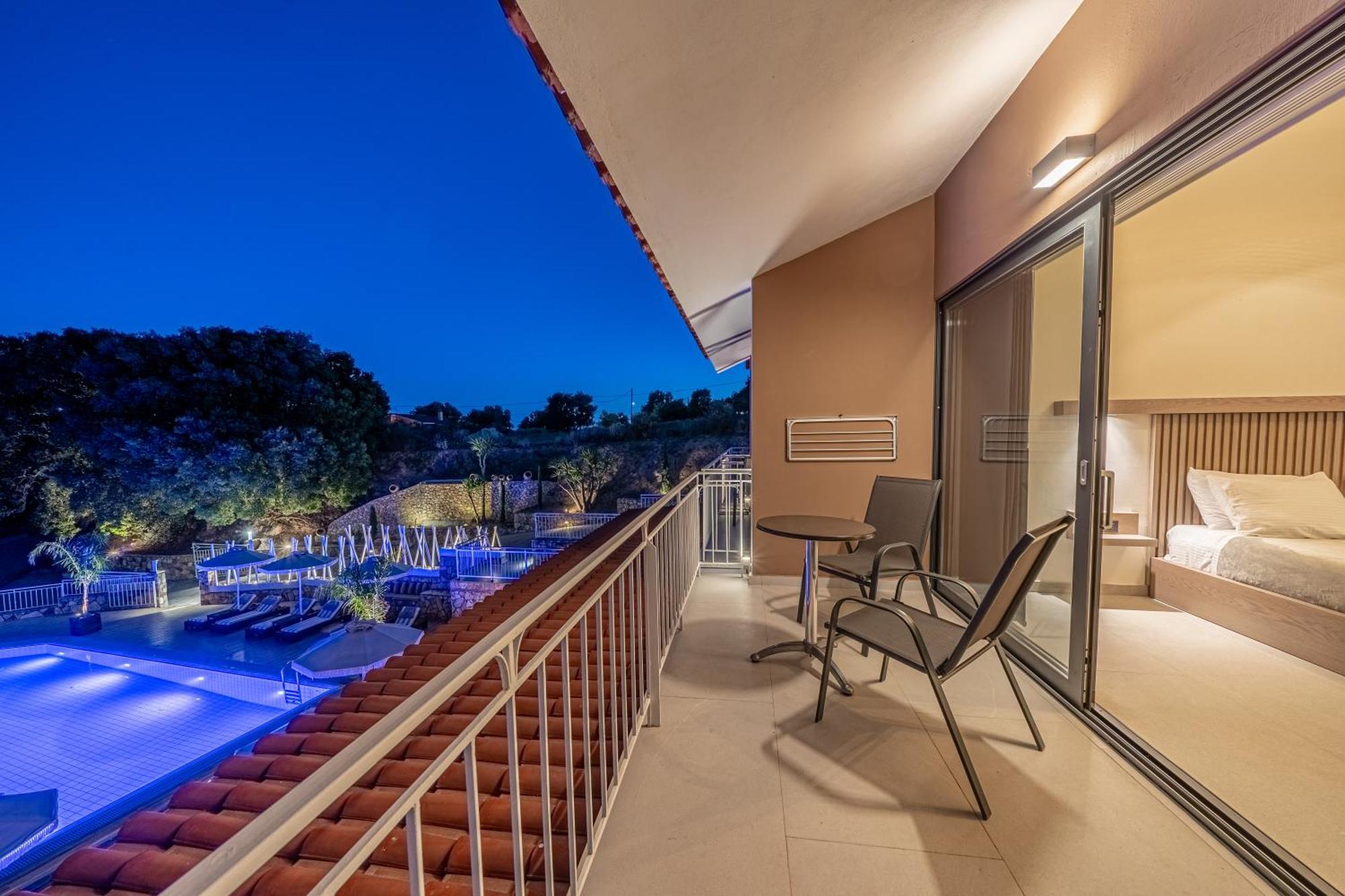 The "L" Suites & Apartments Argostoli  Esterno foto