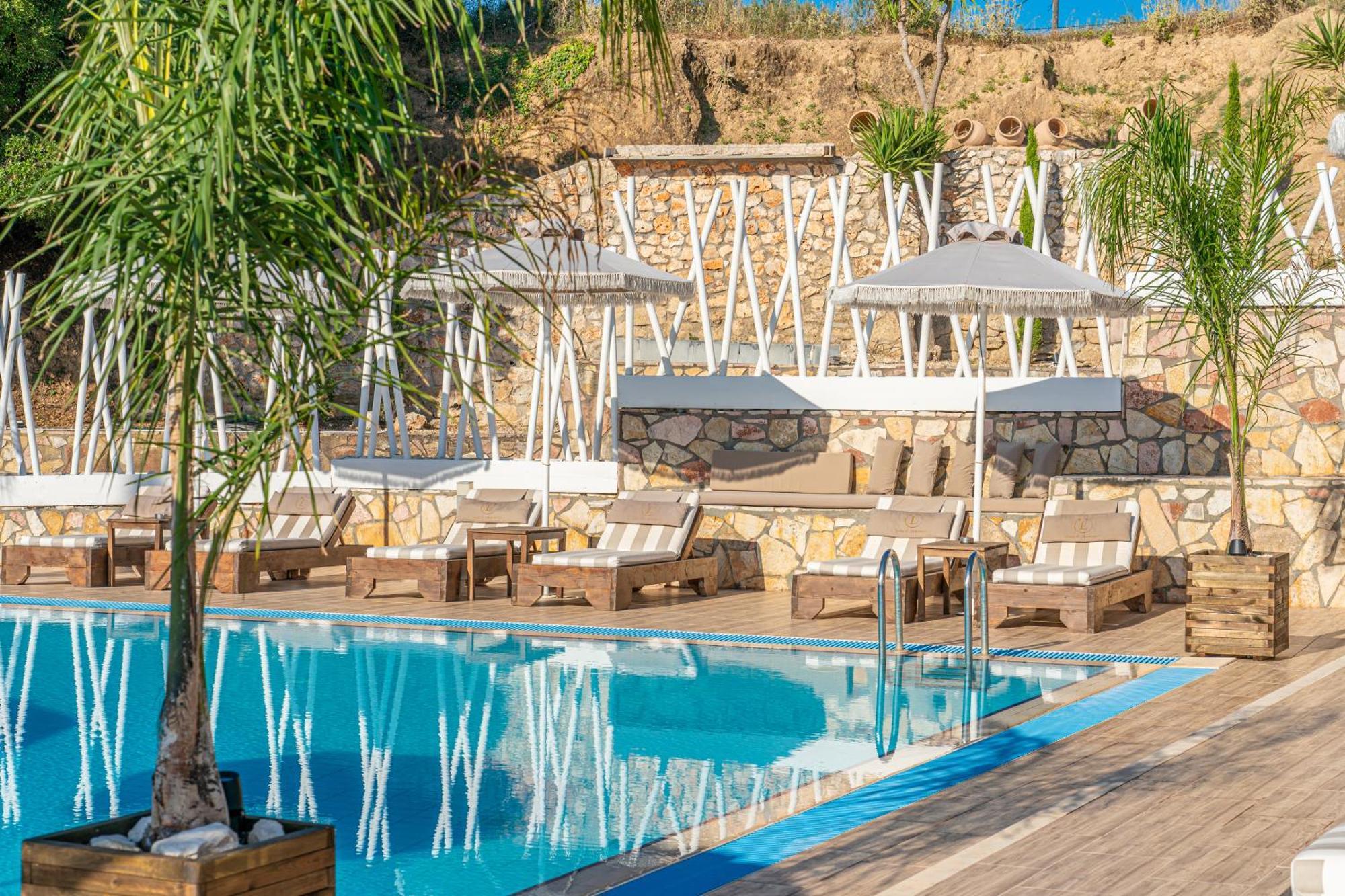 The "L" Suites & Apartments Argostoli  Esterno foto