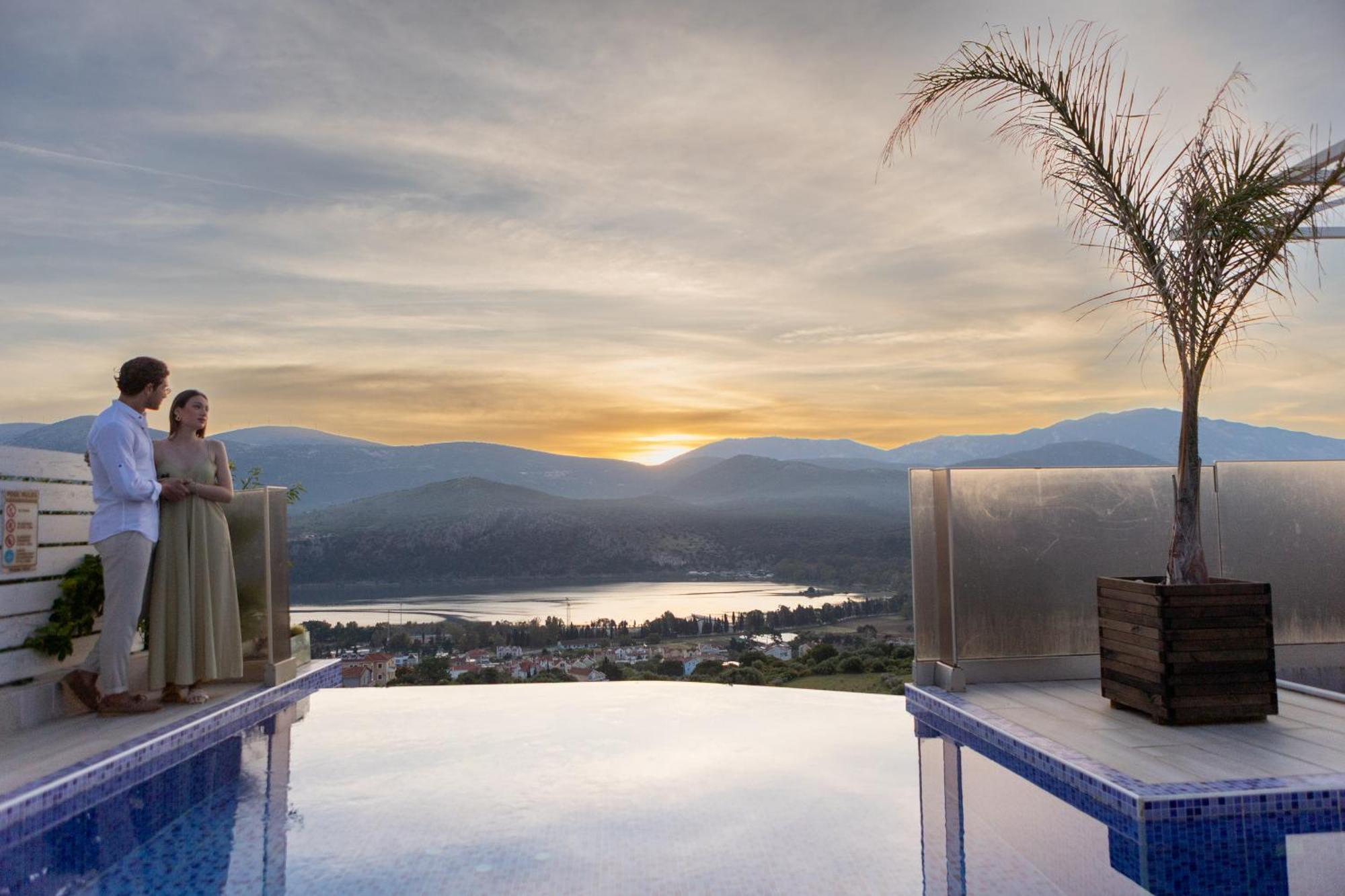 The "L" Suites & Apartments Argostoli  Esterno foto